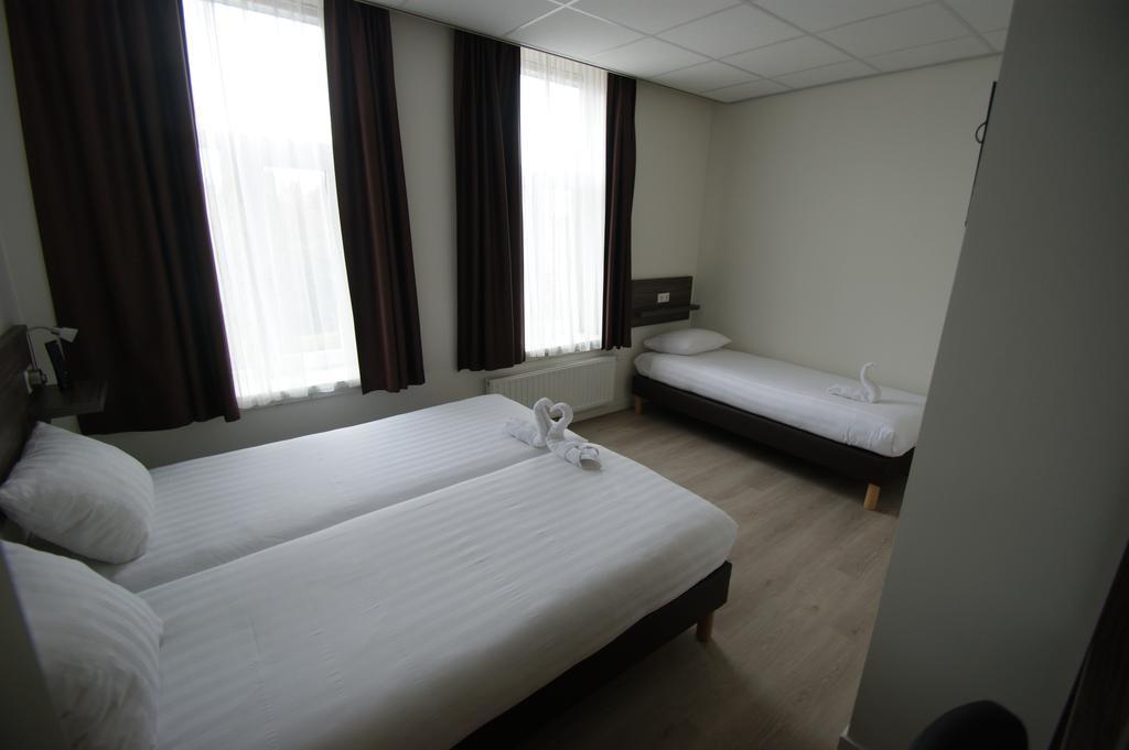 Hotel De Keizerskroon Amsterdam-Schiphol-Halfweg Esterno foto