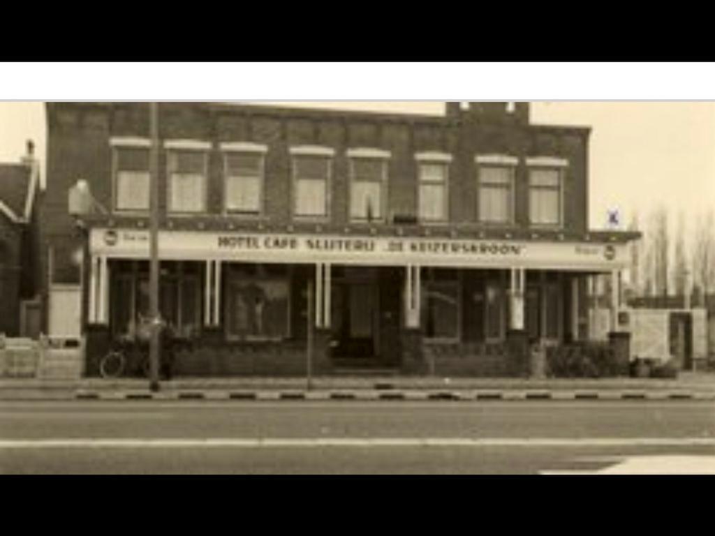 Hotel De Keizerskroon Amsterdam-Schiphol-Halfweg Esterno foto